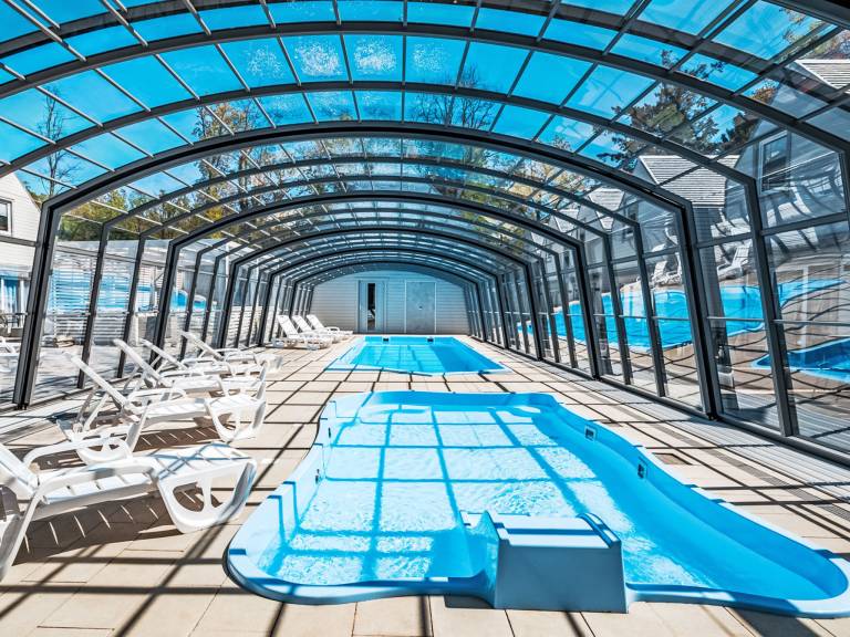 Charming vacation home with yard, sauna & heated pool | Beach nearby | Pets are welcome — photo 4