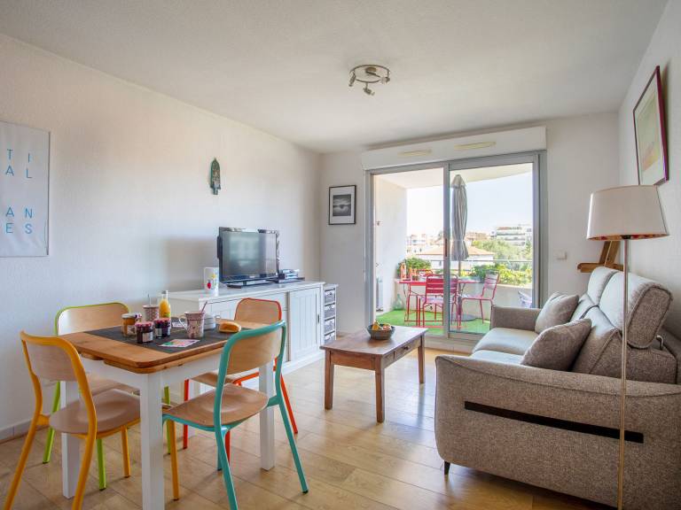 Fully equipped wonderful holiday apartment with patio | Beach nearby | Pets allowed — photo 2