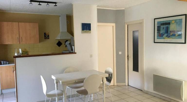 Apartment with 1 room for 4 persons — photo 3
