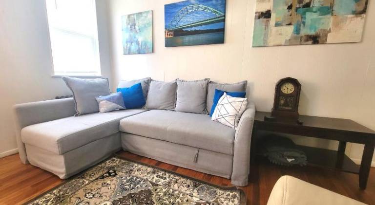 Urban Oasis - 3BR 2BA - City View- Private Parking — photo 2