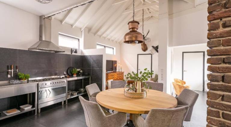 Holiday apartment with 3 rooms for 6 persons — photo 2