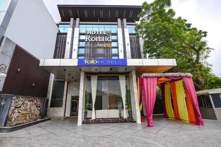 FabHotel Ronald Inn New Industrial Town