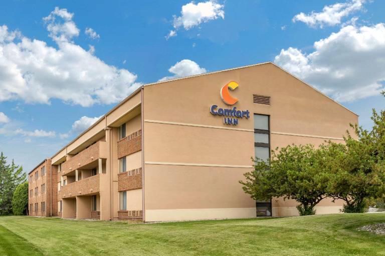 Comfort Inn Lansing West in Lansing, MI