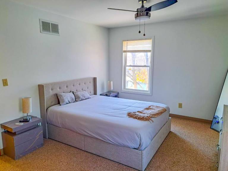 Apartment Macomb