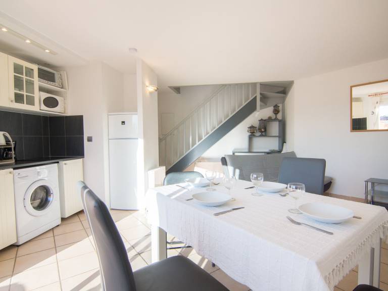 Family-oriented holiday apartment with pool & terrace | Next to the beach | Pets are welcome — photo 3
