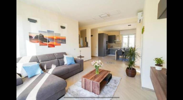 Apartment with jacuzzi in Camaiore