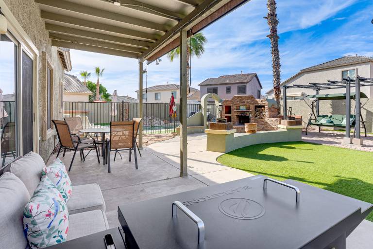 Heated Pool, Pets Welcome: Surprise Snowbird Haven in Surprise, AZ