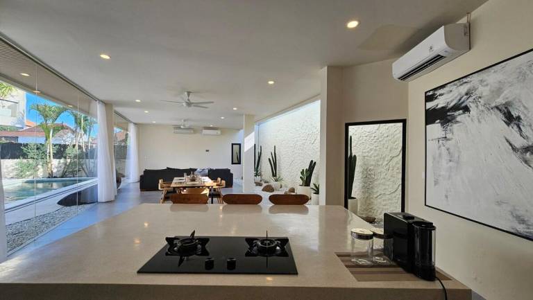 Vacation home with terrace, garden & private pool | Perfect for remote work — photo 4