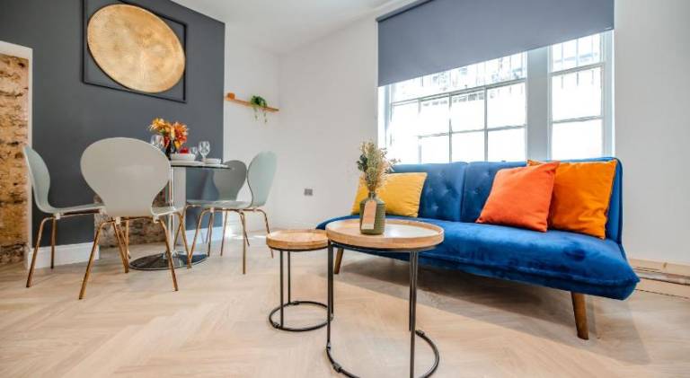 2 Bedroom Flat Next To Brighton Beach in Brighton
