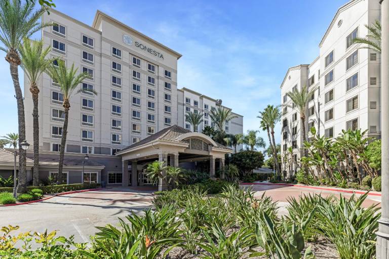 Sonesta Anaheim Resort Area in Orange, CA