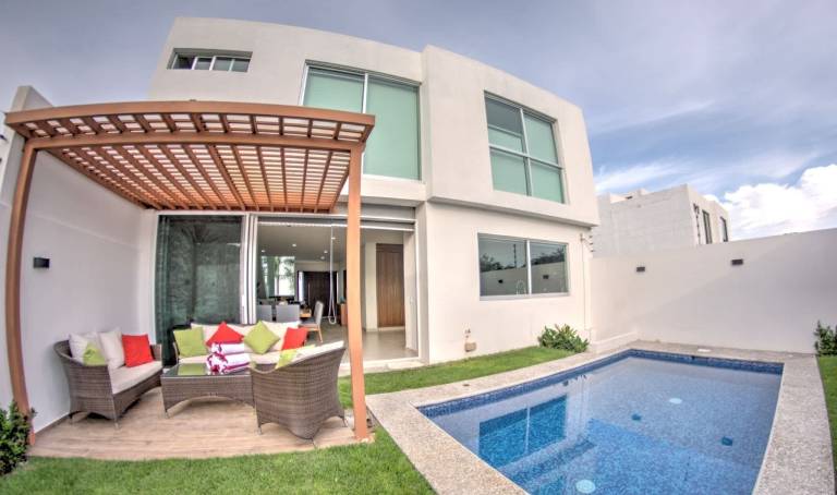 Villa  La Cruz de Huanacaxtle