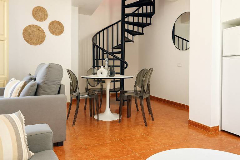 Rental apartment with patio | Next to Alcazaba of Málaga — photo 4