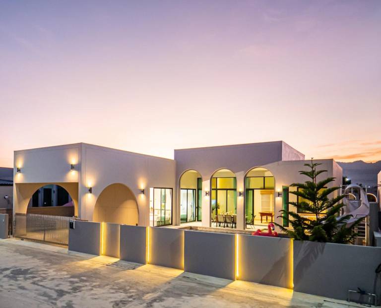 House with 3 rooms for 14 persons in Phetchaburi