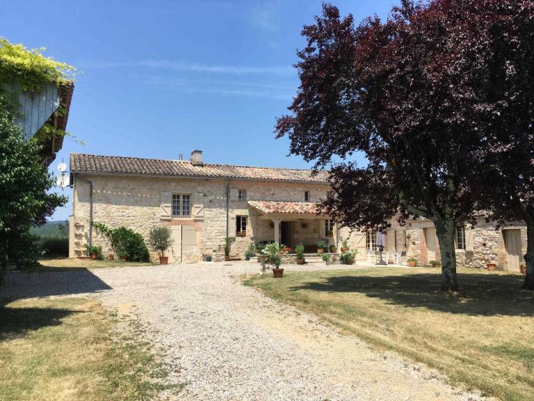 Gite with terrace & private pool — photo 2