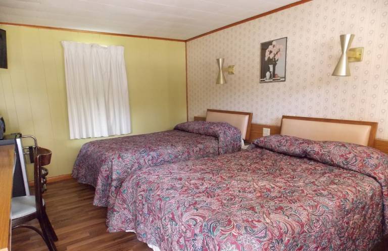 Motel  Connellsville