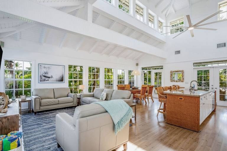 Vacation rentals in Bokeelia from 113 HomeToGo