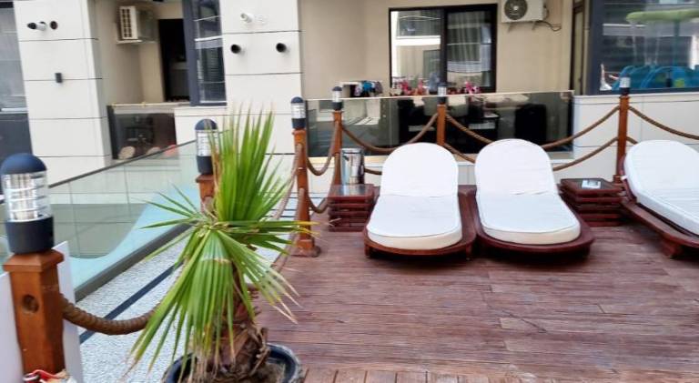 Holiday apartment with pool — photo 5