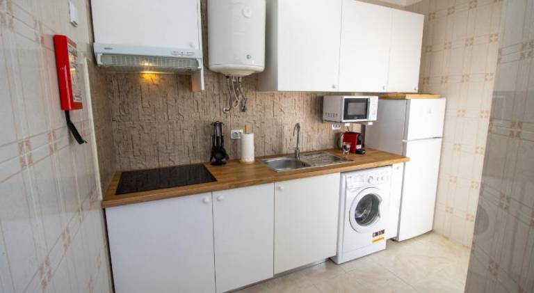 Rental apartment with patio — photo 4