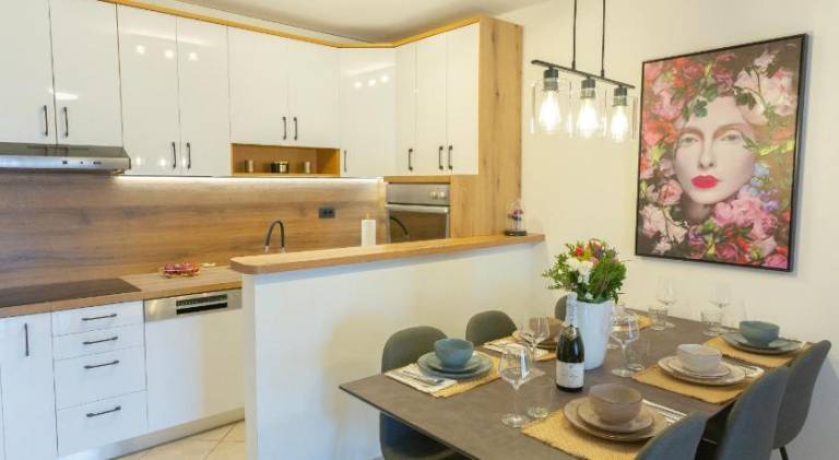 New delux green garden apartment with hotube — photo 5