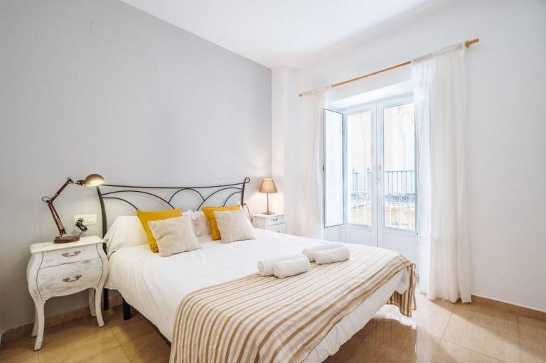 House with yard | Next to Seville Cathedral | Suitable for remote work — photo 2