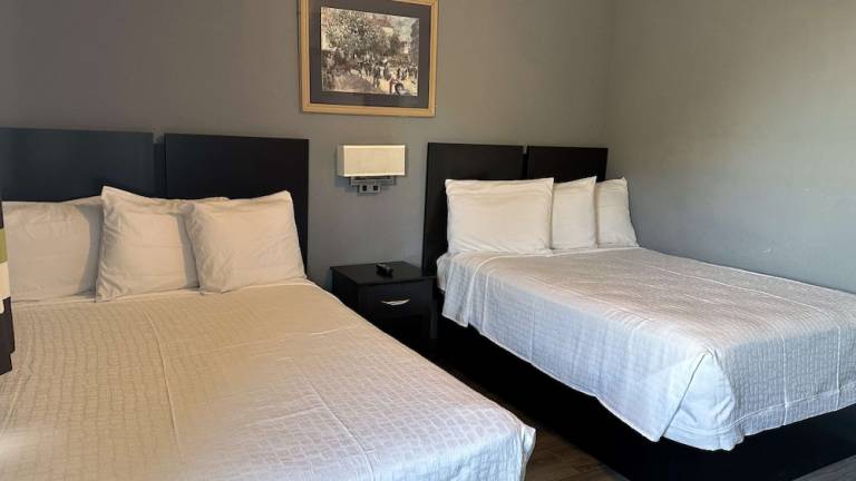 Motel  Orange