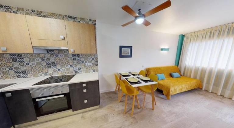 Charming rental apartment with garden, patio & pool | Close to the beach | Pets allowed — photo 3