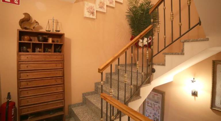 Apartment with private pool, patio & jacuzzi | Pets are welcome — photo 5