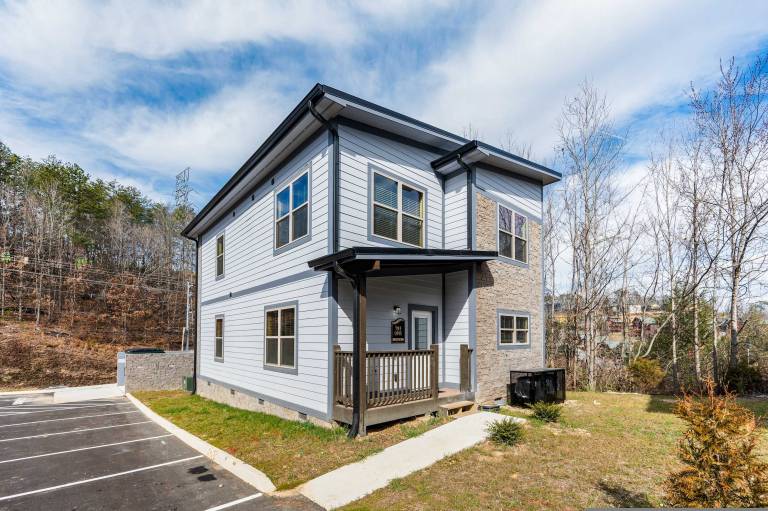 Child-friendly nice vacation home with pool & barbecue | Dogs allowed — photo 2