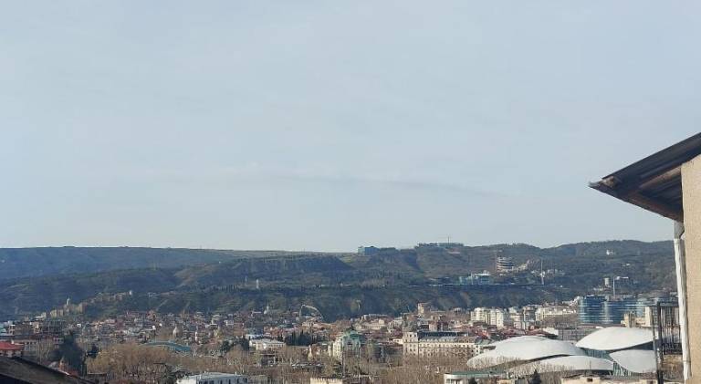 Holiday apartment | Next to Holy Trinity Cathedral of Tbilisi | Suitable for remote work | Pet-friendly — photo 3