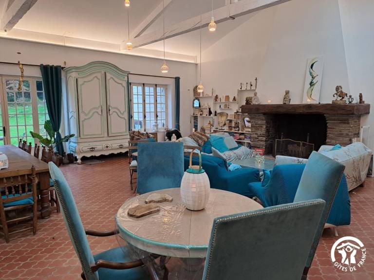 Gite with barbecue, yard & terrace — photo 3