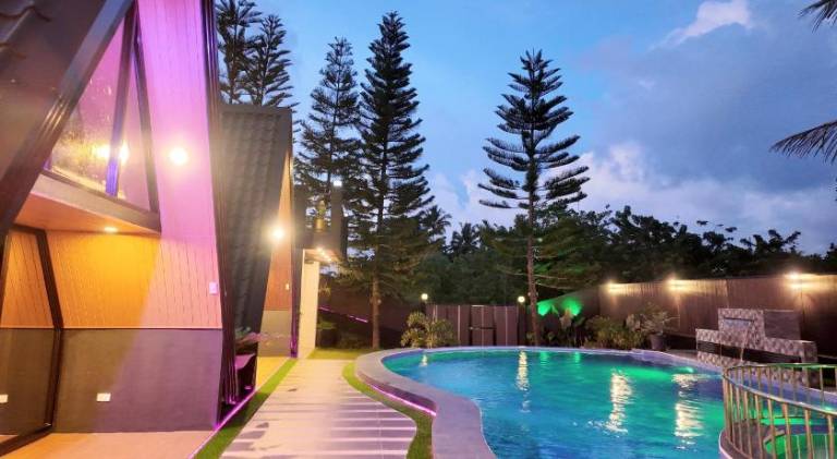 Villa with pool — photo 2