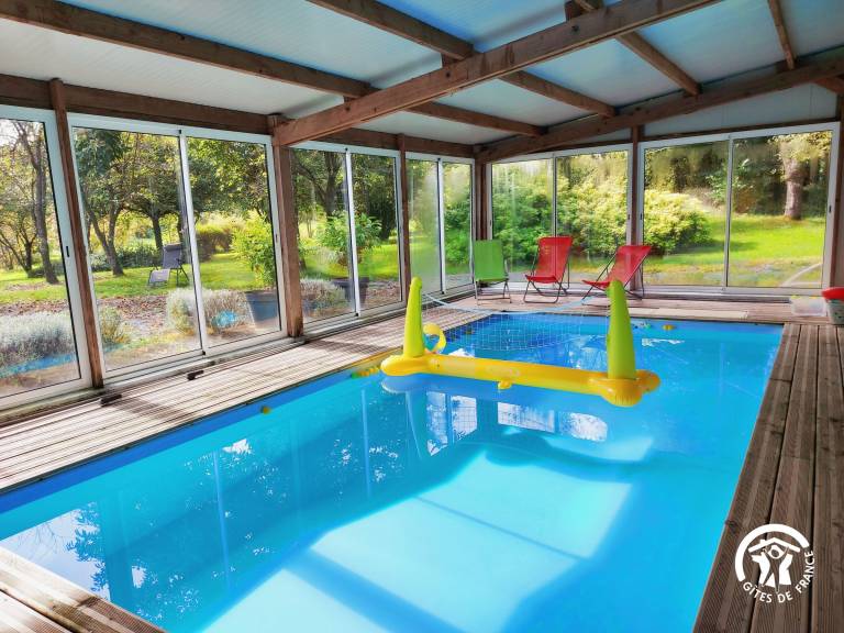 Family-Friendly Treehouse with Modern Comforts, Farm Animals, Pool, and Fishing Near Historical Sites — photo 3