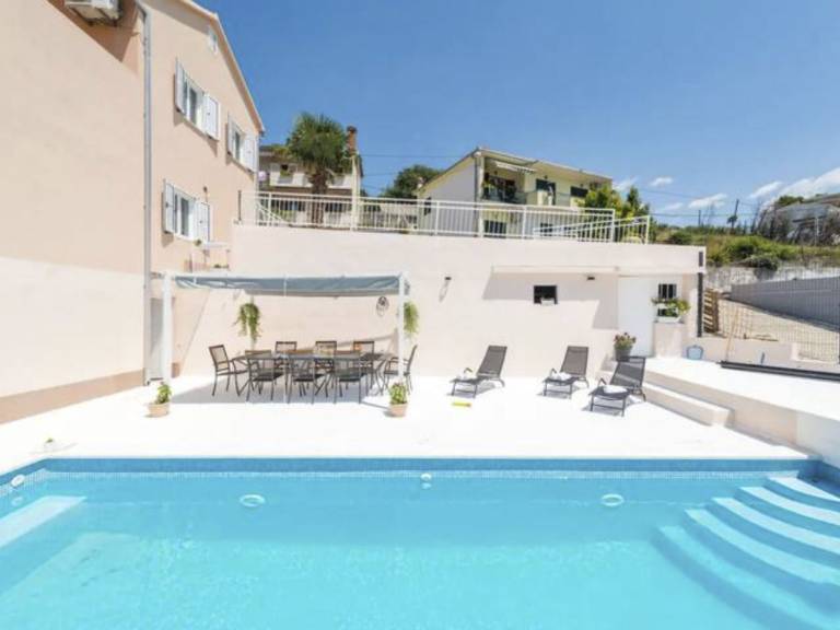 House with private pool, barbeque & patio | Sea view — photo 3