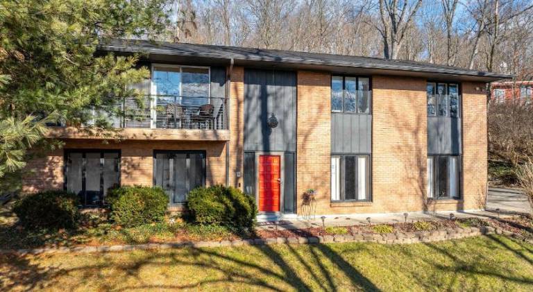 191 m&sup2; Ferienhaus