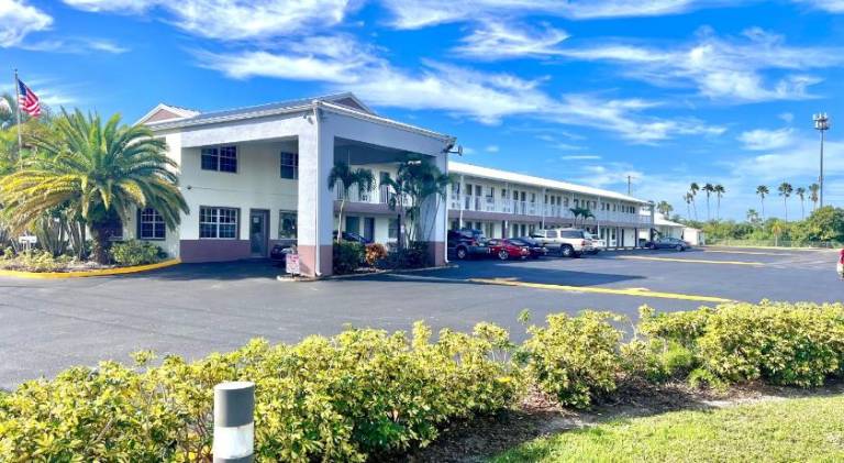 Flamingo Motel in Okeechobee, FL