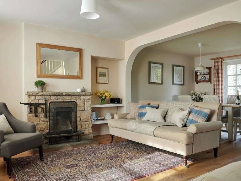 Cottage Pickering