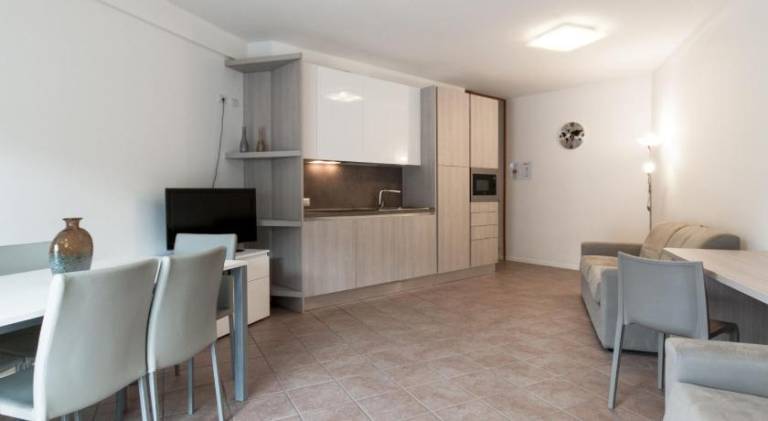 Serviced apartment with patio | Close to the beach | Perfect for remote work | Pets allowed — photo 4