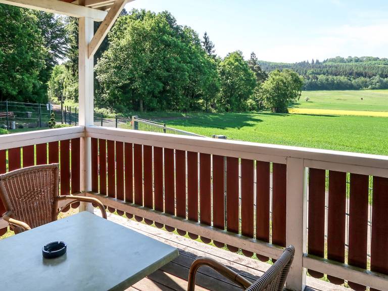 Vacation home with garden, sauna & patio | Pets are welcome — photo 2