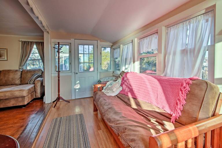 Steps to Cape Cod Canal: Pet-Friendly Home — photo 5