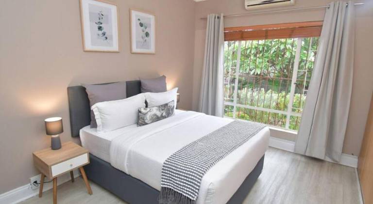 Charming villa with pool & jacuzzi | Dogs allowed — photo 2