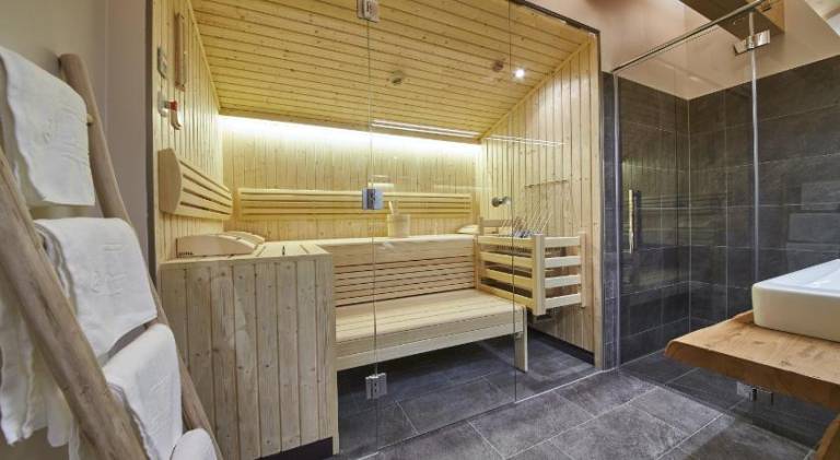 Holiday apartment with pool, garden & patio | Next to the ski | Suitable for remote work | Pets allowed — photo 3