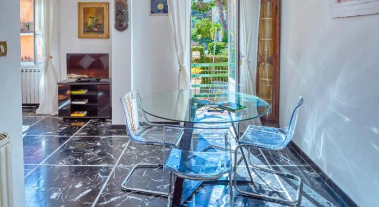 Apartment with 2 rooms for 6 persons — photo 4