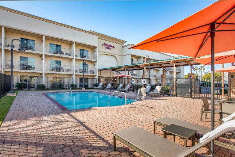 Hampton Inn Channel Islands Harbor — photo 2