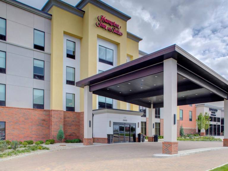 Hampton Inn & Suites Columbus Scioto Downs in Franklin, OH