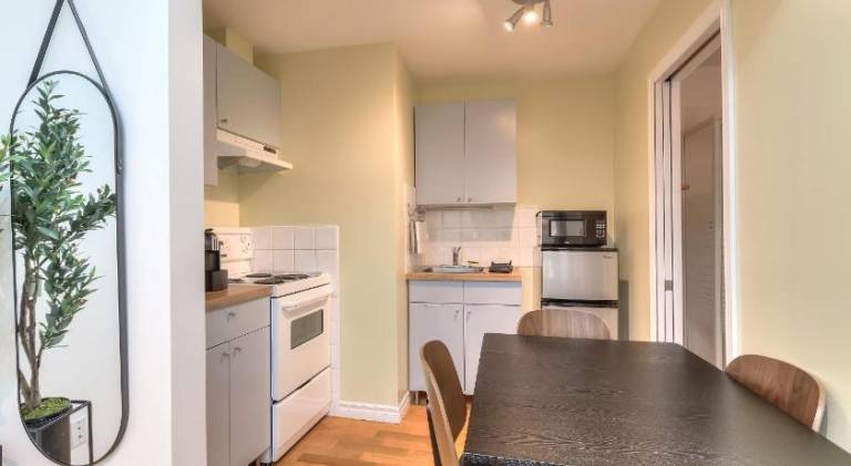 Beautiful holiday apartment | Next to Notre-Dame Basilica | Pets are welcome — photo 4