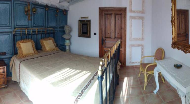 Vacation home with patio | Perfect for remote work | Pet-friendly — photo 2