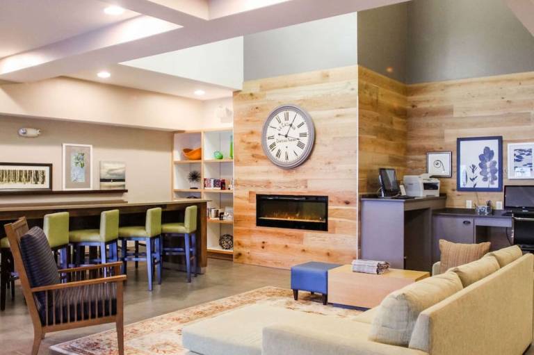 Country Inn & Suites by Radisson Chester VA