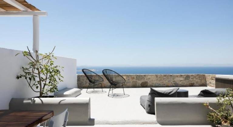 Holiday apartment with yard & terrace in Mykonos