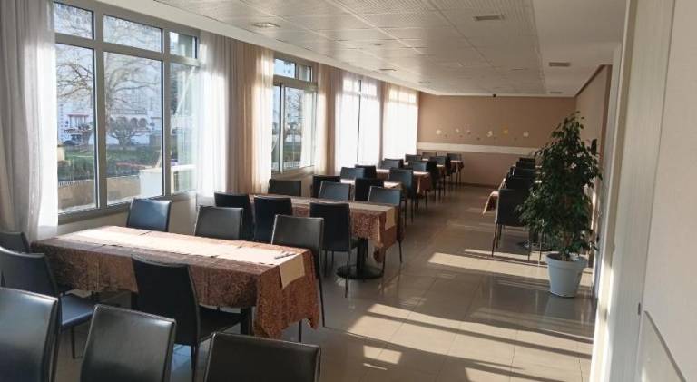 Serviced apartment with 2 rooms for 127 persons — photo 5