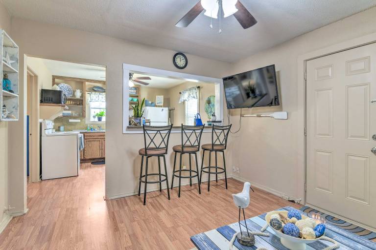 Cozy Beach/Fishing Cottage in Aransas Pass! — photo 5
